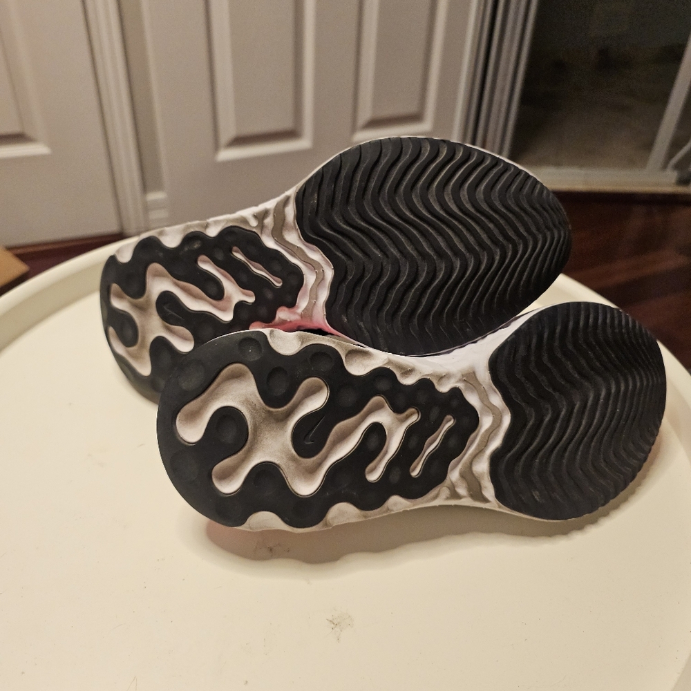 Nike React Flyknit Sneakers - Picture 13 of 13